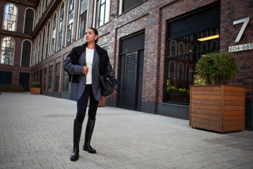 Blazer - Den moderne, klassiske chic: Oversized grå dameblazer